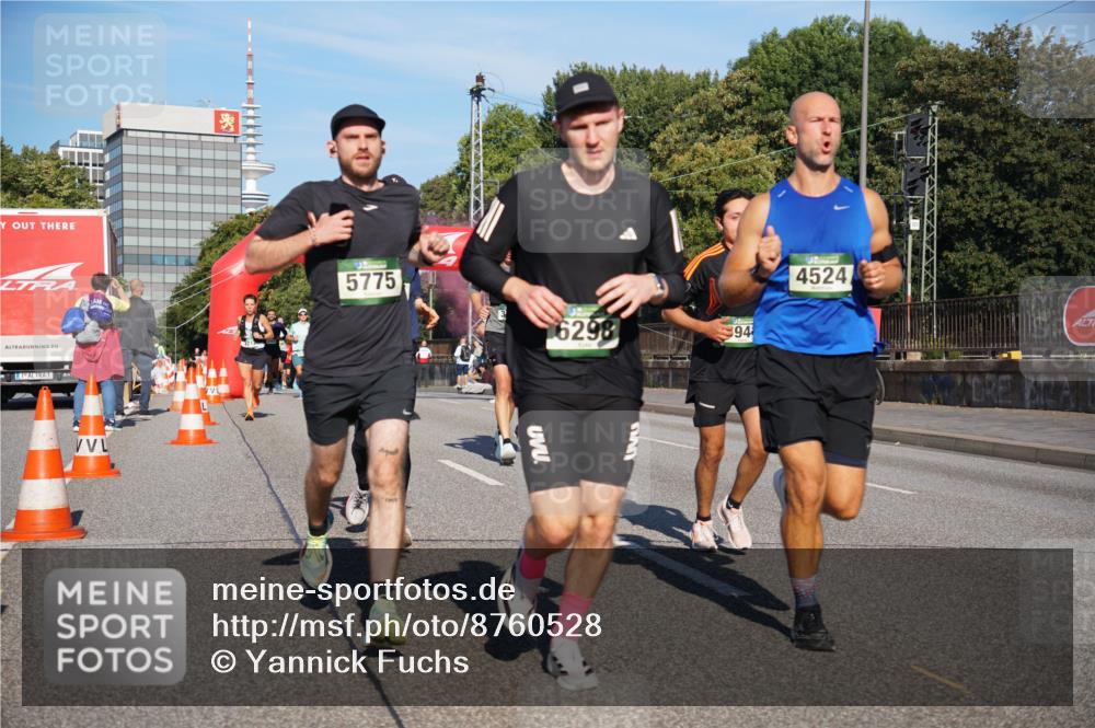 07.09.2025 - BARMER Alsterlauf Yannick Fuchs http://msf.ph/oto/8760528 07.09.2025 09:40:12 Laufen 5775, 6298, 894, 4524 meine-sportfotos.de