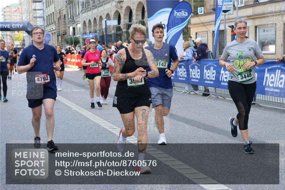 07.09.2025 - BARMER Alsterlauf Strokosch-Dieckow http://msf.ph/oto/8760576 07.09.2025 10:12:52 Ziel 2077, 2080, 2289, 2323, 2550, 2659, 2660, 3012, 3013, 3125, 3161, 3162, 3217, 3257, 3390, 3409, 3487, 3761, 3863, 4220, 4398, 4686, 4950, 5386, 5731, 5803, 5817, 5818, 5974, 5975, 6050, 8002, 8048 meine-sportfotos.de