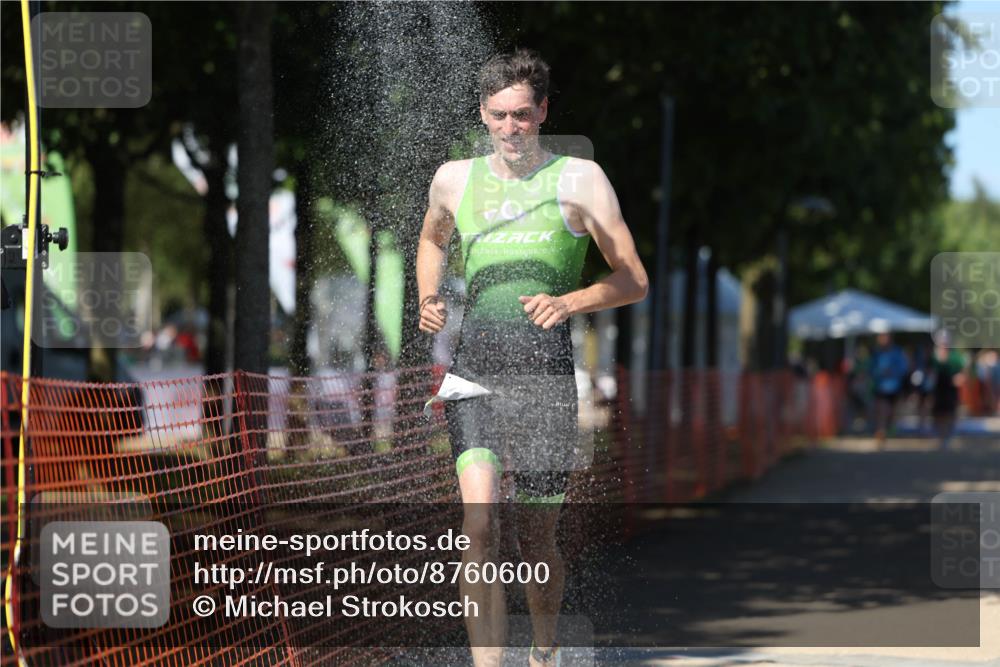 07.09.2025 - 19. Norderstedt Triathlon Michael Strokosch http://msf.ph/oto/8760600 07.09.2025 14:58:38 Laufen 1003 meine-sportfotos.de