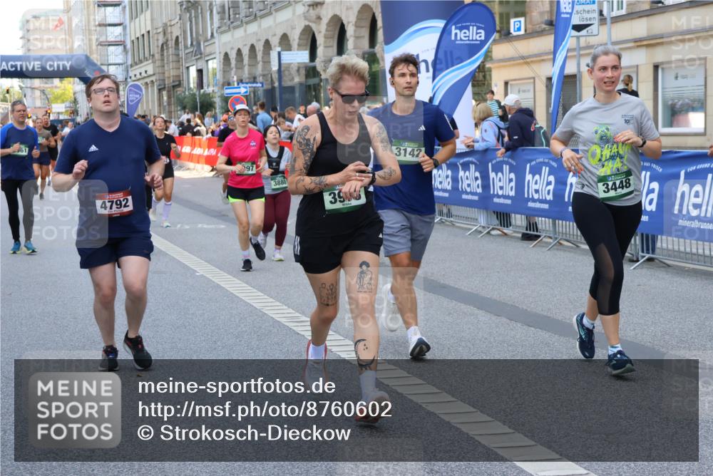 07.09.2025 - BARMER Alsterlauf Strokosch-Dieckow http://msf.ph/oto/8760602 07.09.2025 10:12:52 Ziel 2077, 2080, 2289, 2323, 2550, 2659, 2660, 3012, 3013, 3125, 3161, 3162, 3217, 3257, 3390, 3409, 3487, 3761, 3863, 4220, 4398, 4686, 4950, 5386, 5731, 5803, 5817, 5818, 5974, 5975, 6050, 8002, 8048 meine-sportfotos.de
