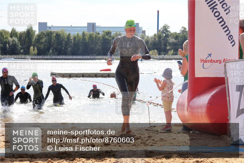 07.09.2025 - 19. Norderstedt Triathlon Luisa Fischer http://msf.ph/oto/8760603 07.09.2025 14:17:21 Schwimmen 473, 1491, 1496 meine-sportfotos.de