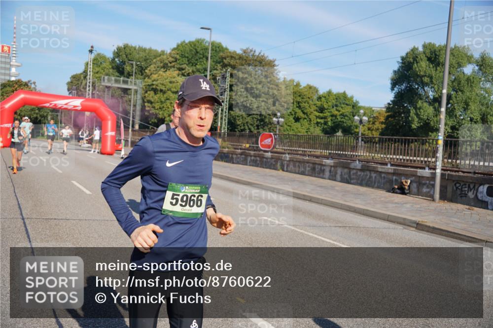 07.09.2025 - BARMER Alsterlauf Yannick Fuchs http://msf.ph/oto/8760622 07.09.2025 09:40:14 Laufen 36, 5966, 8 meine-sportfotos.de