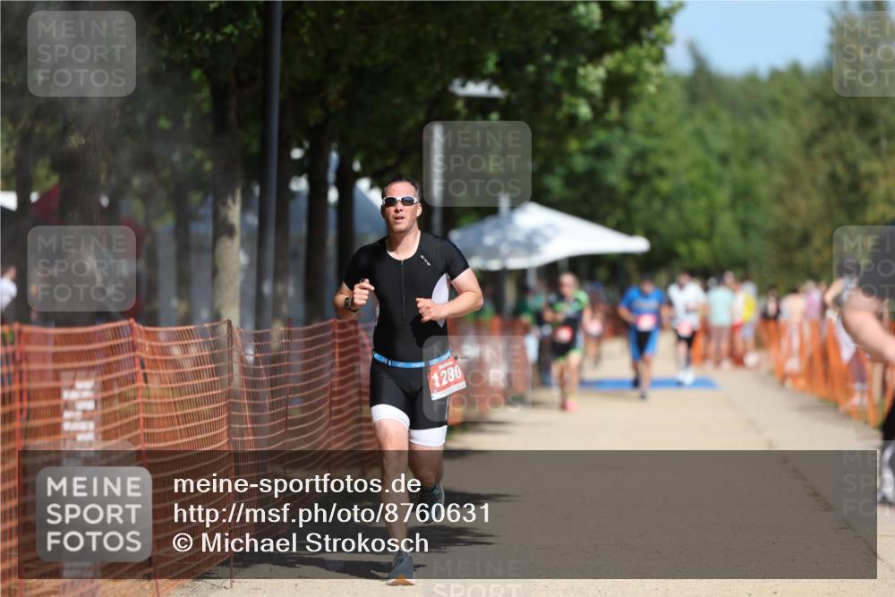 07.09.2025 - 19. Norderstedt Triathlon Michael Strokosch http://msf.ph/oto/8760631 07.09.2025 12:53:34 Laufen 1260, 1280 meine-sportfotos.de