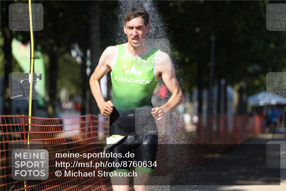 07.09.2025 - 19. Norderstedt Triathlon Michael Strokosch http://msf.ph/oto/8760634 07.09.2025 14:58:38 Laufen 1003 meine-sportfotos.de