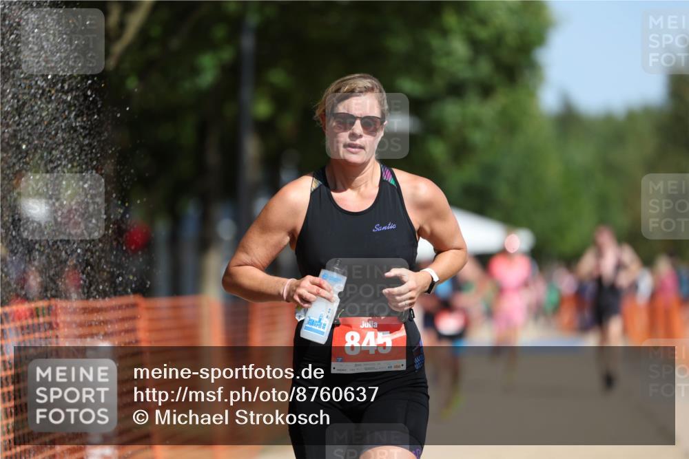 07.09.2025 - 19. Norderstedt Triathlon Michael Strokosch http://msf.ph/oto/8760637 07.09.2025 12:07:16 Laufen 821, 845 meine-sportfotos.de