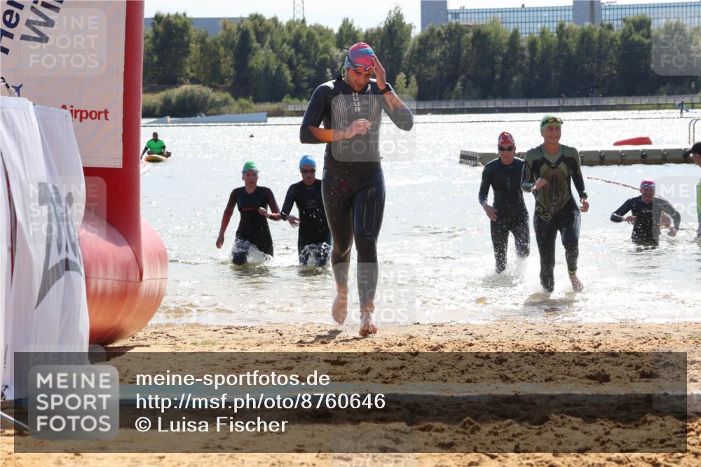 07.09.2025 - 19. Norderstedt Triathlon Luisa Fischer http://msf.ph/oto/8760646 07.09.2025 14:17:24 Schwimmen 440, 441, 447, 473, 1491, 1496 meine-sportfotos.de
