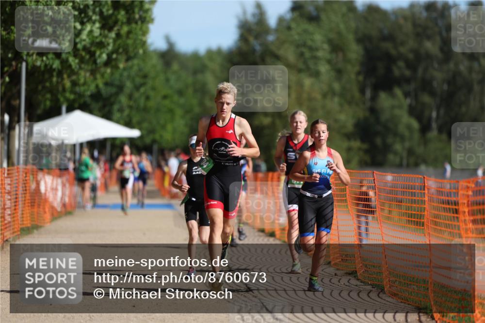 07.09.2025 - 19. Norderstedt Triathlon Michael Strokosch http://msf.ph/oto/8760673 07.09.2025 10:45:26 Laufen 57, 89, 104, 668, 669, 670 meine-sportfotos.de