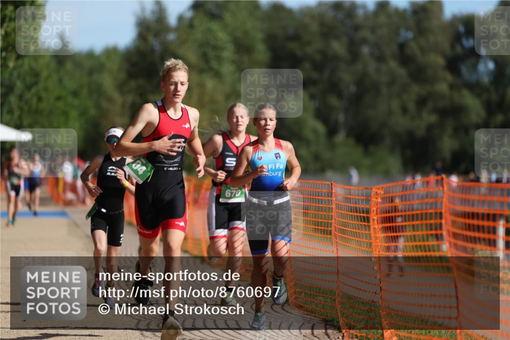 07.09.2025 - 19. Norderstedt Triathlon Michael Strokosch http://msf.ph/oto/8760697 07.09.2025 10:45:27 Laufen 57, 89, 104, 668, 669, 670 meine-sportfotos.de