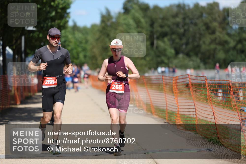 07.09.2025 - 19. Norderstedt Triathlon Michael Strokosch http://msf.ph/oto/8760702 07.09.2025 13:16:27 Laufen 265, 266, 1238 meine-sportfotos.de