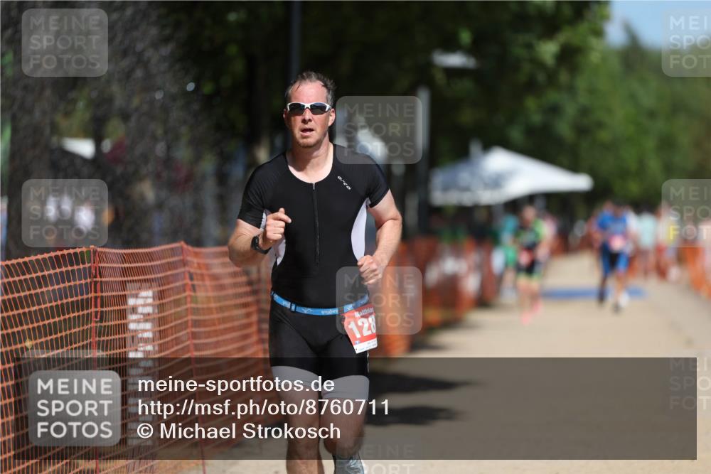 07.09.2025 - 19. Norderstedt Triathlon Michael Strokosch http://msf.ph/oto/8760711 07.09.2025 12:53:36 Laufen 1260, 1280 meine-sportfotos.de