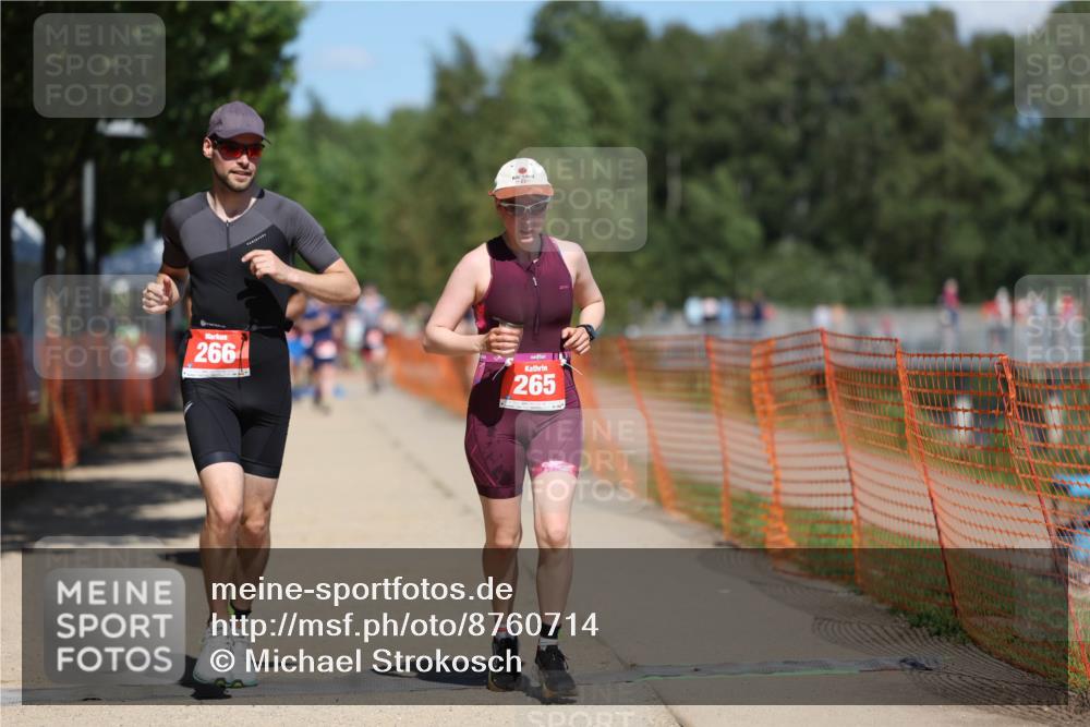 07.09.2025 - 19. Norderstedt Triathlon Michael Strokosch http://msf.ph/oto/8760714 07.09.2025 13:16:27 Laufen 265, 266, 1238 meine-sportfotos.de