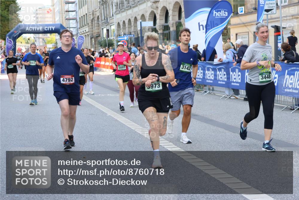 07.09.2025 - BARMER Alsterlauf Strokosch-Dieckow http://msf.ph/oto/8760718 07.09.2025 10:12:52 Ziel 2077, 2080, 2289, 2323, 2550, 2659, 2660, 3012, 3013, 3125, 3161, 3162, 3217, 3257, 3390, 3409, 3487, 3761, 3863, 4220, 4398, 4686, 4950, 5386, 5731, 5803, 5817, 5818, 5974, 5975, 6050, 8002, 8048 meine-sportfotos.de