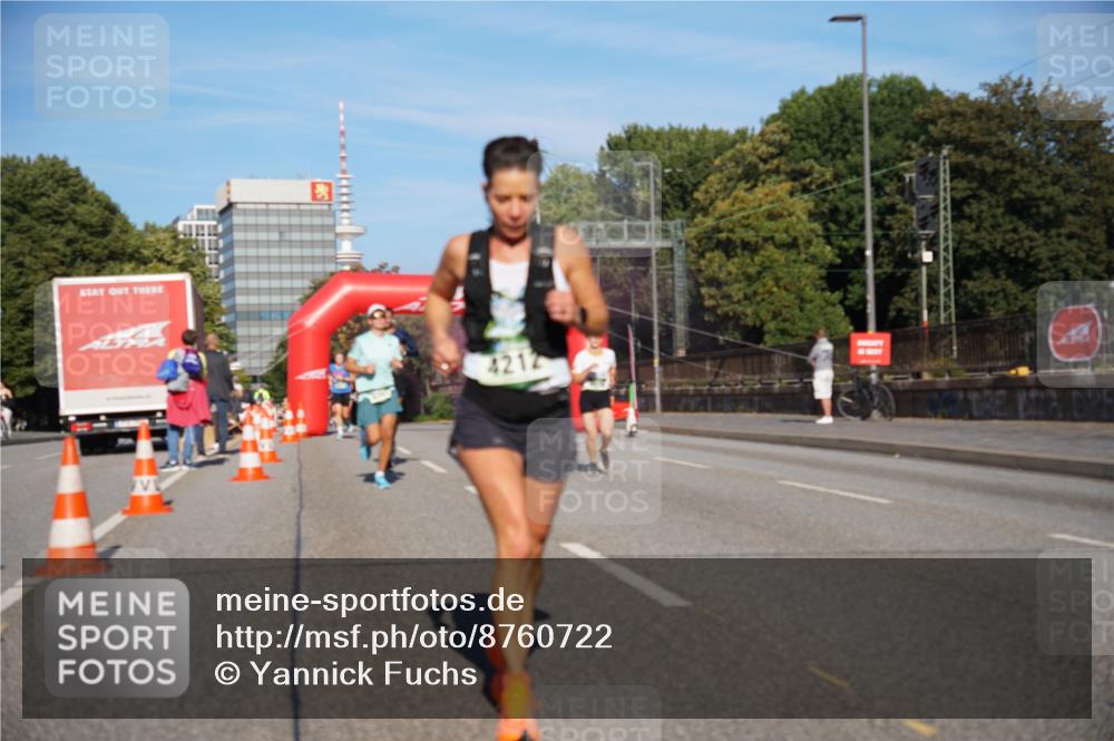 07.09.2025 - BARMER Alsterlauf Yannick Fuchs http://msf.ph/oto/8760722 07.09.2025 09:40:18 Laufen 4212 meine-sportfotos.de