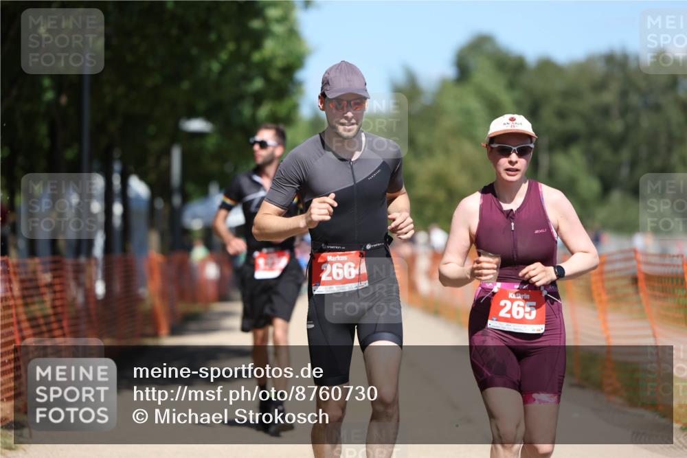 07.09.2025 - 19. Norderstedt Triathlon Michael Strokosch http://msf.ph/oto/8760730 07.09.2025 13:16:28 Laufen 265, 266, 1238 meine-sportfotos.de
