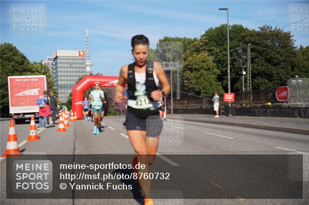 07.09.2025 - BARMER Alsterlauf Yannick Fuchs http://msf.ph/oto/8760732 07.09.2025 09:40:18 Laufen 4212 meine-sportfotos.de