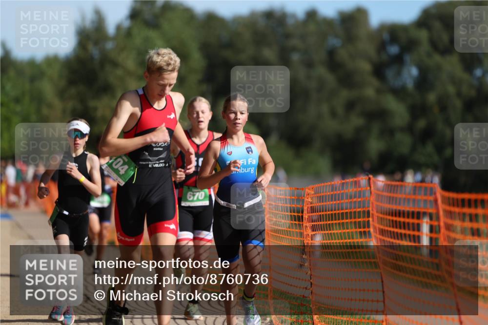 07.09.2025 - 19. Norderstedt Triathlon Michael Strokosch http://msf.ph/oto/8760736 07.09.2025 10:45:28 Laufen 57, 89, 104, 668, 669, 670 meine-sportfotos.de