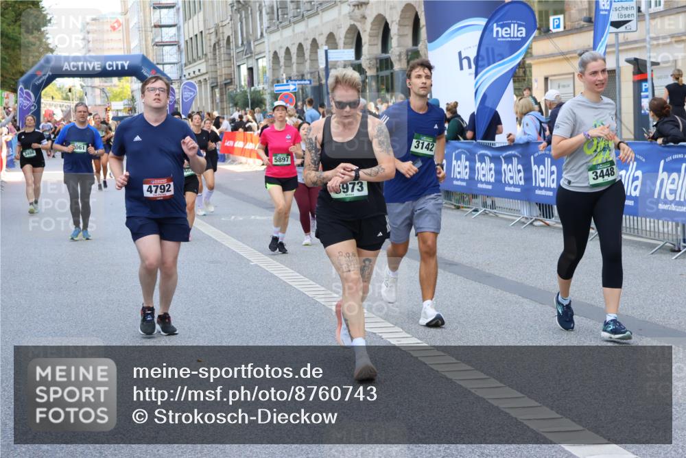 07.09.2025 - BARMER Alsterlauf Strokosch-Dieckow http://msf.ph/oto/8760743 07.09.2025 10:12:52 Ziel 2077, 2080, 2289, 2323, 2550, 2659, 2660, 3012, 3013, 3125, 3161, 3162, 3217, 3257, 3390, 3409, 3487, 3761, 3863, 4220, 4398, 4686, 4950, 5386, 5731, 5803, 5817, 5818, 5974, 5975, 6050, 8002, 8048 meine-sportfotos.de
