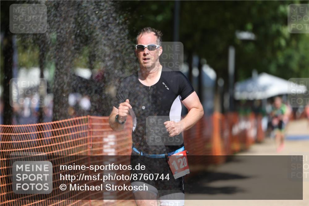 07.09.2025 - 19. Norderstedt Triathlon Michael Strokosch http://msf.ph/oto/8760744 07.09.2025 12:53:37 Laufen 1260, 1280 meine-sportfotos.de