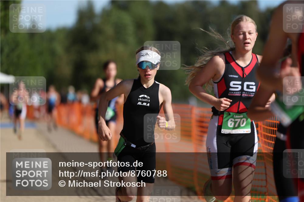 07.09.2025 - 19. Norderstedt Triathlon Michael Strokosch http://msf.ph/oto/8760788 07.09.2025 10:45:30 Laufen 57, 89, 104, 669, 670 meine-sportfotos.de