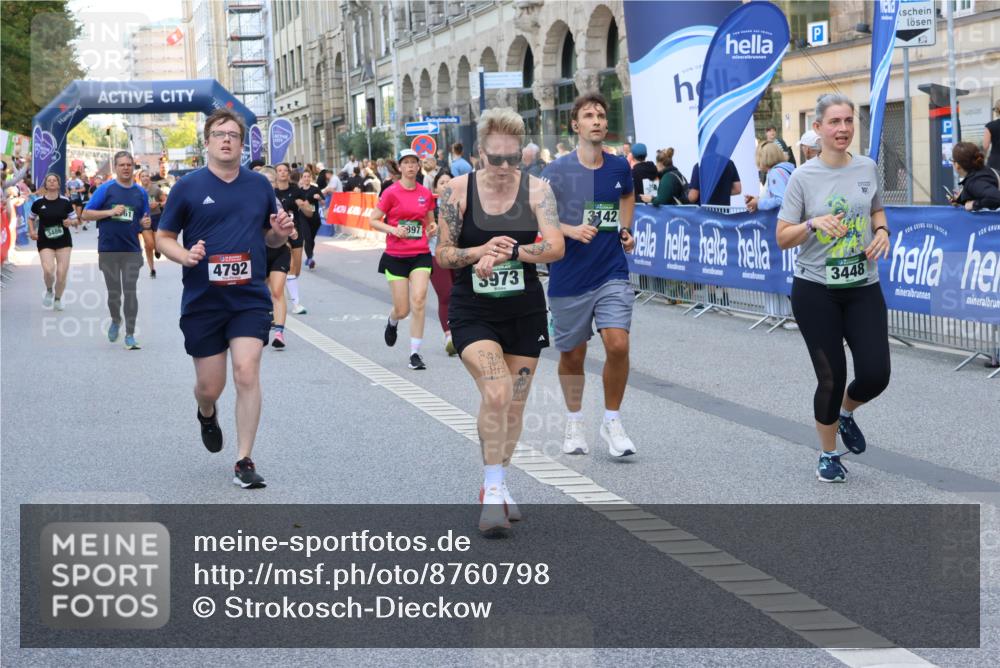 07.09.2025 - BARMER Alsterlauf Strokosch-Dieckow http://msf.ph/oto/8760798 07.09.2025 10:12:52 Ziel 2077, 2080, 2289, 2323, 2550, 2659, 2660, 3012, 3013, 3125, 3161, 3162, 3217, 3257, 3390, 3409, 3487, 3761, 3863, 4220, 4398, 4686, 4950, 5386, 5731, 5803, 5817, 5818, 5974, 5975, 6050, 8002, 8048 meine-sportfotos.de