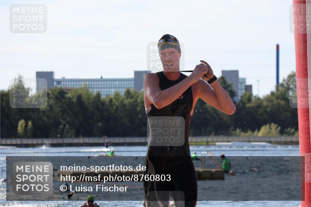 07.09.2025 - 19. Norderstedt Triathlon Luisa Fischer http://msf.ph/oto/8760803 07.09.2025 12:07:44 Schwimmen 205, 236, 1342 meine-sportfotos.de