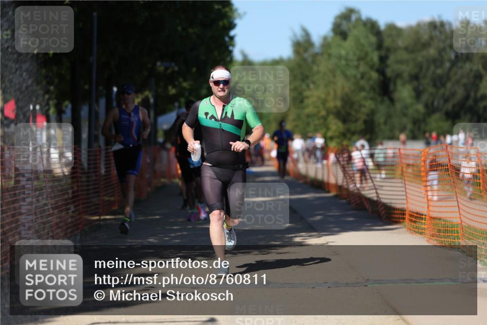 07.09.2025 - 19. Norderstedt Triathlon Michael Strokosch http://msf.ph/oto/8760811 07.09.2025 14:58:52 Laufen 373, 1000, 1011, 1018, 1034, 1042, 1459 meine-sportfotos.de