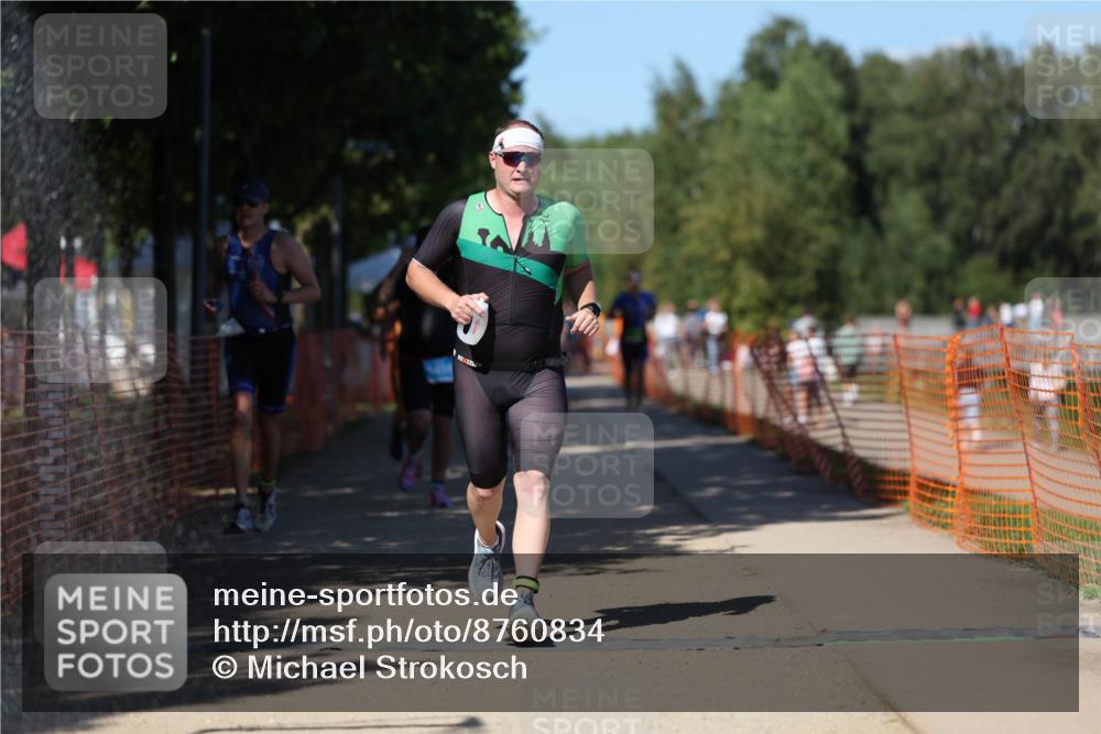 07.09.2025 - 19. Norderstedt Triathlon Michael Strokosch http://msf.ph/oto/8760834 07.09.2025 14:58:52 Laufen 373, 1000, 1011, 1018, 1034, 1042, 1459 meine-sportfotos.de