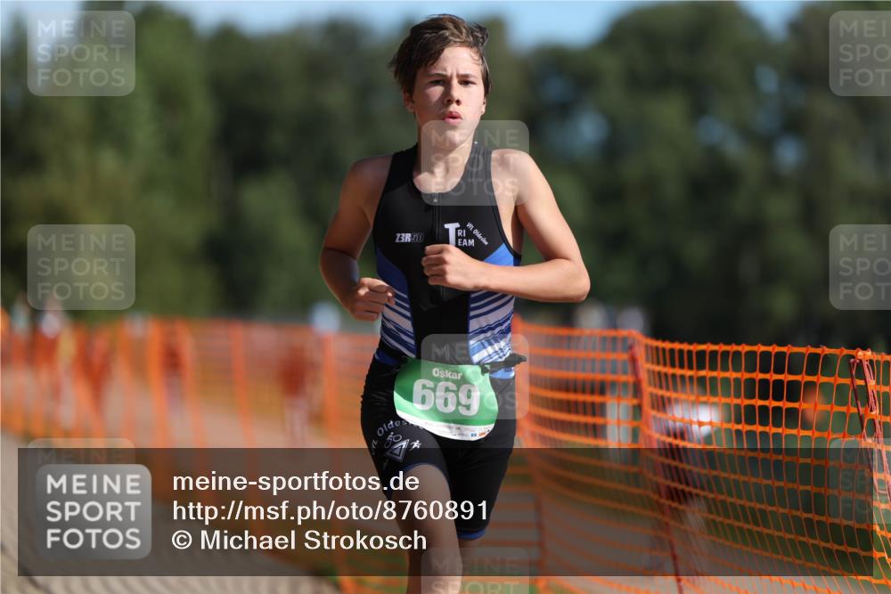 07.09.2025 - 19. Norderstedt Triathlon Michael Strokosch http://msf.ph/oto/8760891 07.09.2025 10:45:33 Laufen 57, 76, 89, 104, 669, 670 meine-sportfotos.de