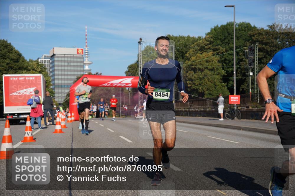 07.09.2025 - BARMER Alsterlauf Yannick Fuchs http://msf.ph/oto/8760895 07.09.2025 09:40:22 Laufen 5043, 8454 meine-sportfotos.de