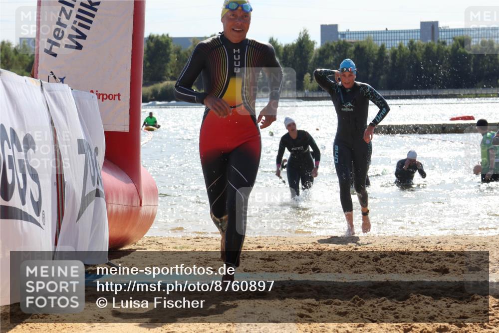 07.09.2025 - 19. Norderstedt Triathlon Luisa Fischer http://msf.ph/oto/8760897 07.09.2025 14:18:29 Schwimmen 442, 480, 1439, 1497 meine-sportfotos.de