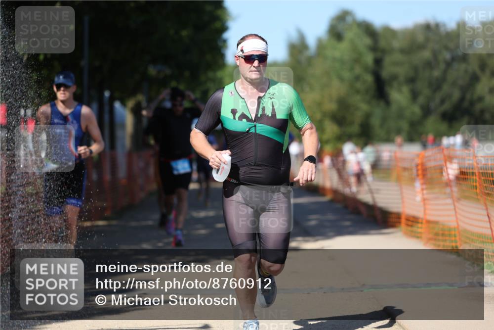 07.09.2025 - 19. Norderstedt Triathlon Michael Strokosch http://msf.ph/oto/8760912 07.09.2025 14:58:54 Laufen 373, 1000, 1011, 1018, 1034, 1039, 1042, 1459 meine-sportfotos.de