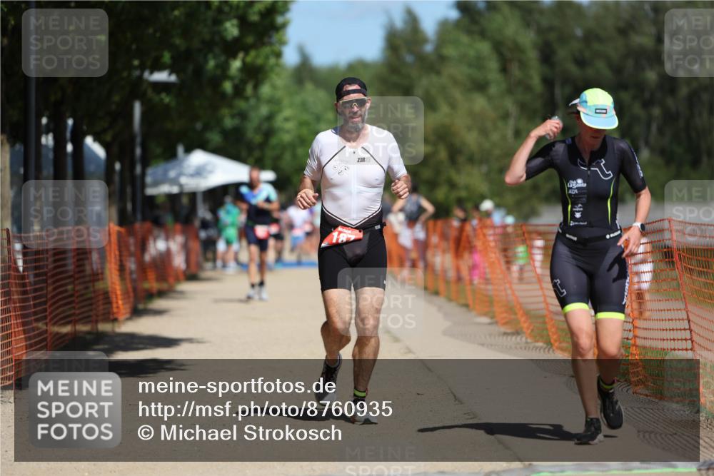 07.09.2025 - 19. Norderstedt Triathlon Michael Strokosch http://msf.ph/oto/8760935 07.09.2025 12:55:24 Laufen 187, 1392 meine-sportfotos.de