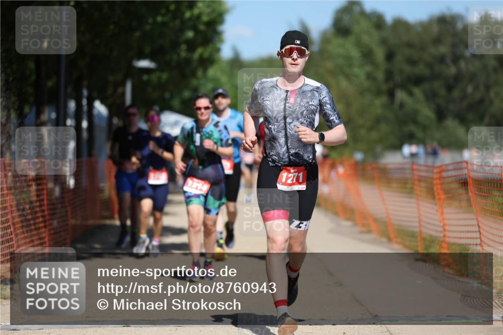 07.09.2025 - 19. Norderstedt Triathlon Michael Strokosch http://msf.ph/oto/8760943 07.09.2025 13:16:43 Laufen 153, 752, 786, 1214, 1271, 1292, 1345 meine-sportfotos.de