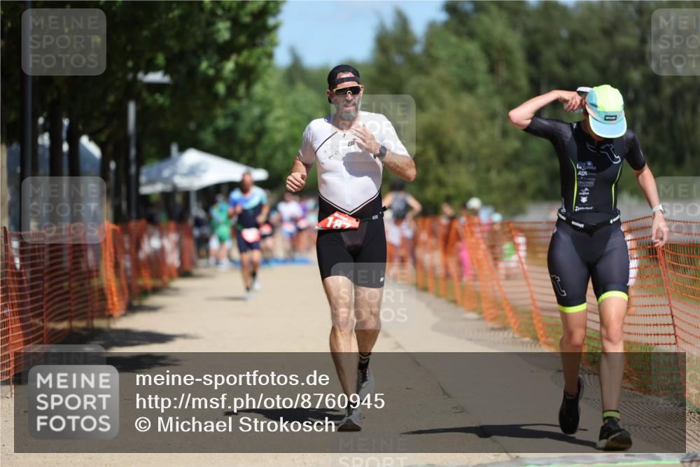 07.09.2025 - 19. Norderstedt Triathlon Michael Strokosch http://msf.ph/oto/8760945 07.09.2025 12:55:24 Laufen 187, 1392 meine-sportfotos.de