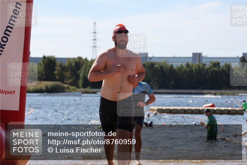07.09.2025 - 19. Norderstedt Triathlon Luisa Fischer http://msf.ph/oto/8760959 07.09.2025 12:08:17 Schwimmen 157, 274, 309, 700, 786, 820, 1216, 1256 meine-sportfotos.de