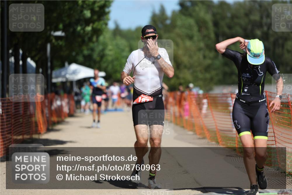 07.09.2025 - 19. Norderstedt Triathlon Michael Strokosch http://msf.ph/oto/8760963 07.09.2025 12:55:24 Laufen 187, 1392 meine-sportfotos.de