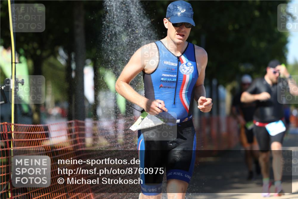 07.09.2025 - 19. Norderstedt Triathlon Michael Strokosch http://msf.ph/oto/8760975 07.09.2025 14:58:56 Laufen 1000, 1011, 1018, 1034, 1039, 1042, 1459, 1462 meine-sportfotos.de