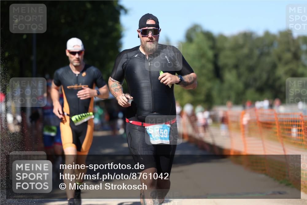 07.09.2025 - 19. Norderstedt Triathlon Michael Strokosch http://msf.ph/oto/8761042 07.09.2025 14:58:58 Laufen 880, 1000, 1011, 1018, 1034, 1039, 1042, 1459, 1462 meine-sportfotos.de