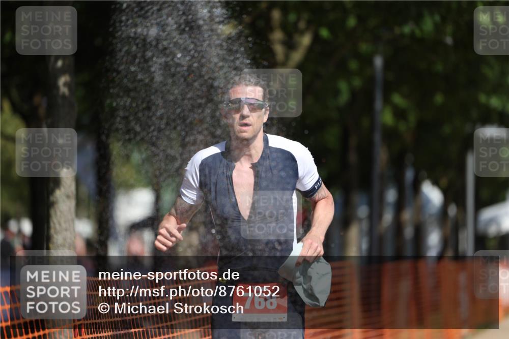 07.09.2025 - 19. Norderstedt Triathlon Michael Strokosch http://msf.ph/oto/8761052 07.09.2025 12:07:33 Laufen 768 meine-sportfotos.de