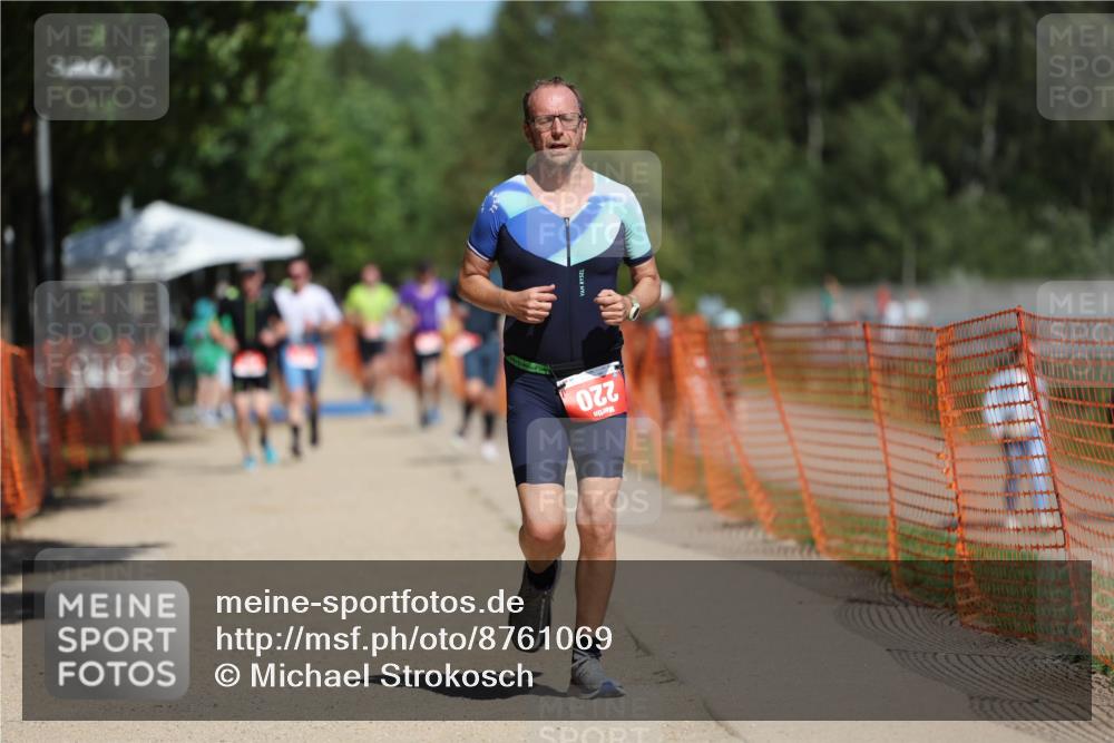 07.09.2025 - 19. Norderstedt Triathlon Michael Strokosch http://msf.ph/oto/8761069 07.09.2025 12:55:32 Laufen 220 meine-sportfotos.de