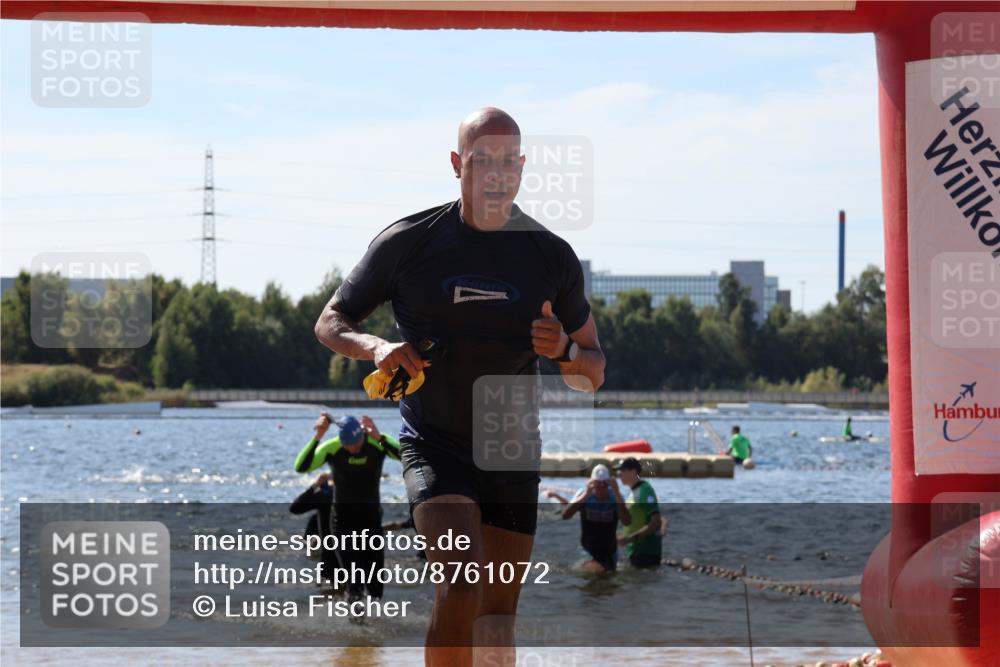 07.09.2025 - 19. Norderstedt Triathlon Luisa Fischer http://msf.ph/oto/8761072 07.09.2025 12:08:32 Schwimmen 141, 1216, 1297 meine-sportfotos.de