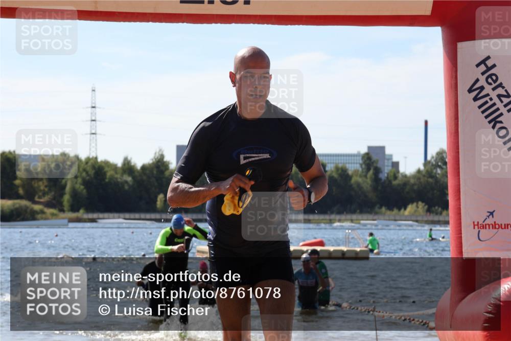 07.09.2025 - 19. Norderstedt Triathlon Luisa Fischer http://msf.ph/oto/8761078 07.09.2025 12:08:32 Schwimmen 141, 1216, 1297 meine-sportfotos.de