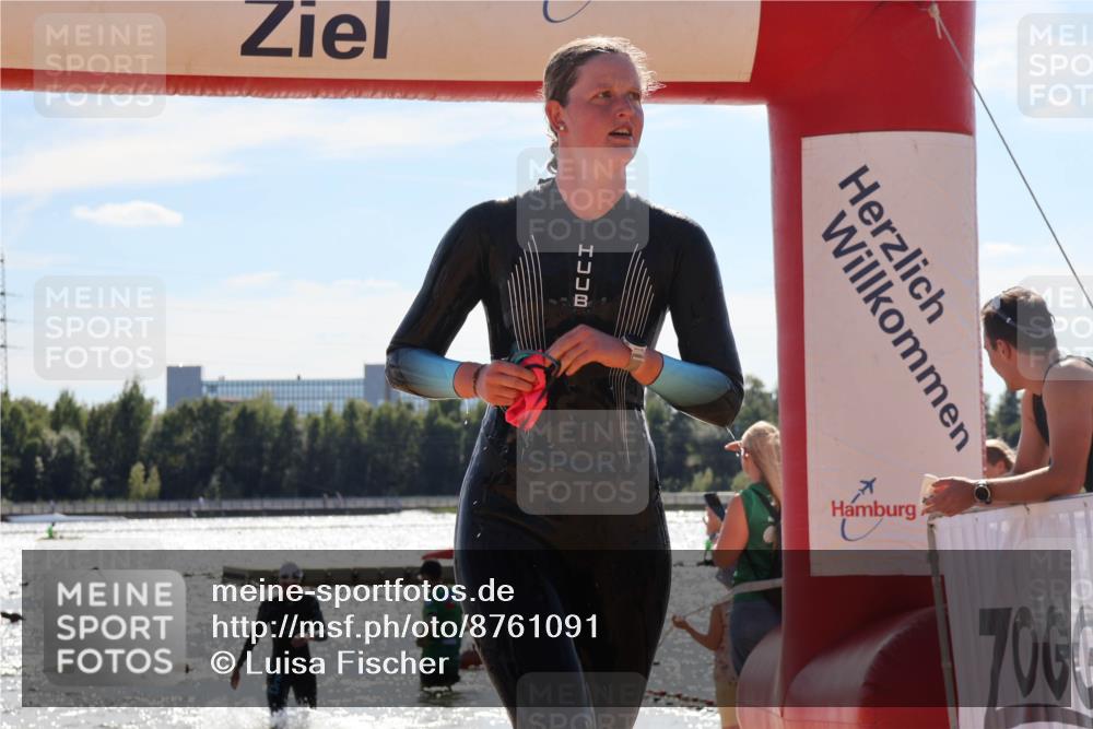 07.09.2025 - 19. Norderstedt Triathlon Luisa Fischer http://msf.ph/oto/8761091 07.09.2025 14:18:53 Schwimmen 465, 477, 1498 meine-sportfotos.de