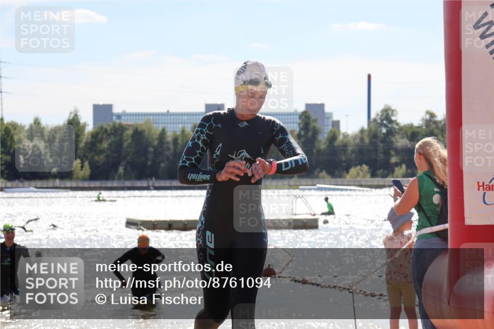 07.09.2025 - 19. Norderstedt Triathlon Luisa Fischer http://msf.ph/oto/8761094 07.09.2025 14:19:00 Schwimmen 477, 1498, 1503 meine-sportfotos.de