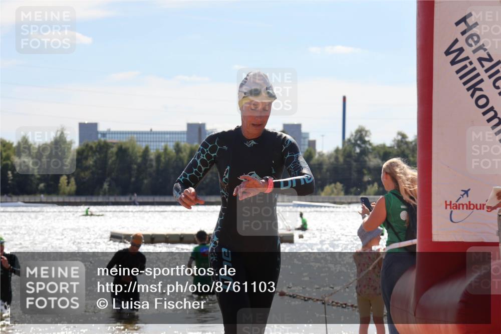 07.09.2025 - 19. Norderstedt Triathlon Luisa Fischer http://msf.ph/oto/8761103 07.09.2025 14:19:00 Schwimmen 477, 1498, 1503 meine-sportfotos.de