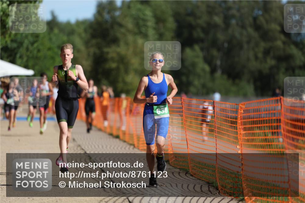 07.09.2025 - 19. Norderstedt Triathlon Michael Strokosch http://msf.ph/oto/8761123 07.09.2025 10:45:46 Laufen 126, 638, 691 meine-sportfotos.de