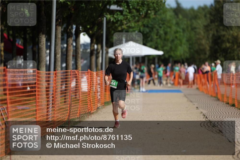 07.09.2025 - 19. Norderstedt Triathlon Michael Strokosch http://msf.ph/oto/8761135 07.09.2025 11:13:15 Laufen 644 meine-sportfotos.de