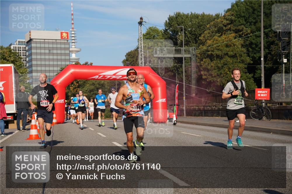 07.09.2025 - BARMER Alsterlauf Yannick Fuchs http://msf.ph/oto/8761140 07.09.2025 09:40:32 Laufen 4182, 1972, 131, 3650 meine-sportfotos.de