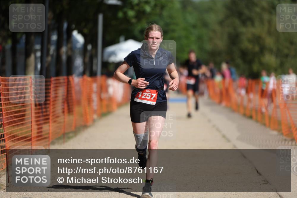 07.09.2025 - 19. Norderstedt Triathlon Michael Strokosch http://msf.ph/oto/8761167 07.09.2025 12:07:53 Laufen 1223, 1257 meine-sportfotos.de