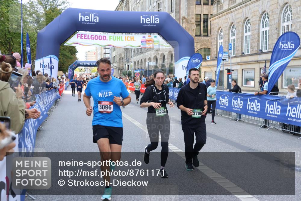 07.09.2025 - BARMER Alsterlauf Strokosch-Dieckow http://msf.ph/oto/8761171 07.09.2025 10:12:45 Ziel 2007, 2049, 2077, 2080, 2289, 2560, 2659, 2660, 2707, 3012, 3013, 3125, 3217, 3353, 3580, 3640, 4462, 4571, 4572, 4577, 4686, 4950, 5386, 5731, 5974, 5975, 6050 meine-sportfotos.de